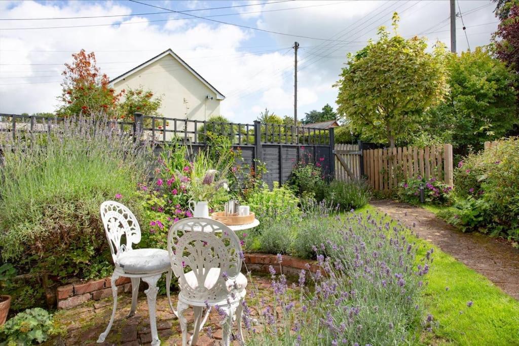 Orchard Cottage Sidmouth Exterior photo
